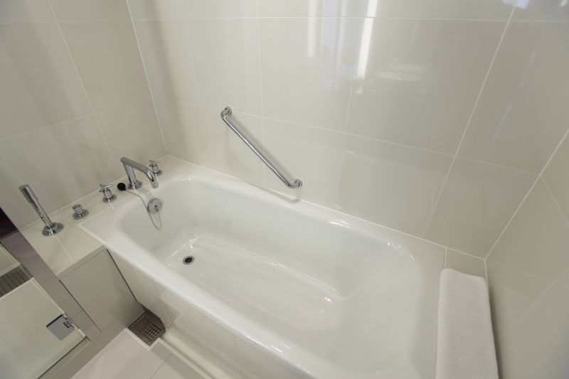 Bathtub Restoration in Denver County, CO